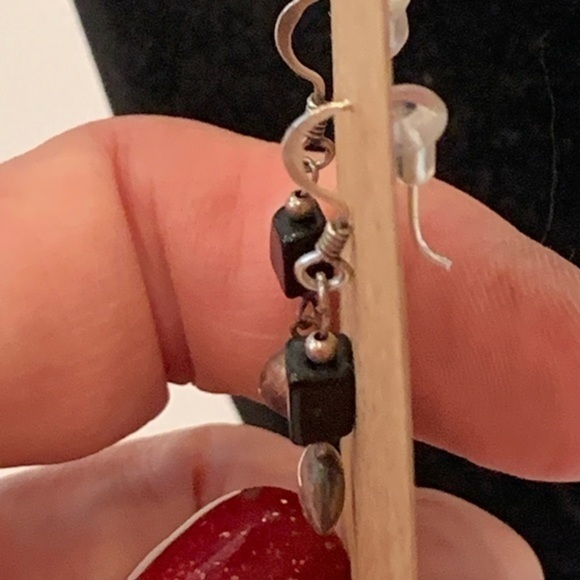 Sterling silver black rectangle stone shell dangle - Picture 2 of 6